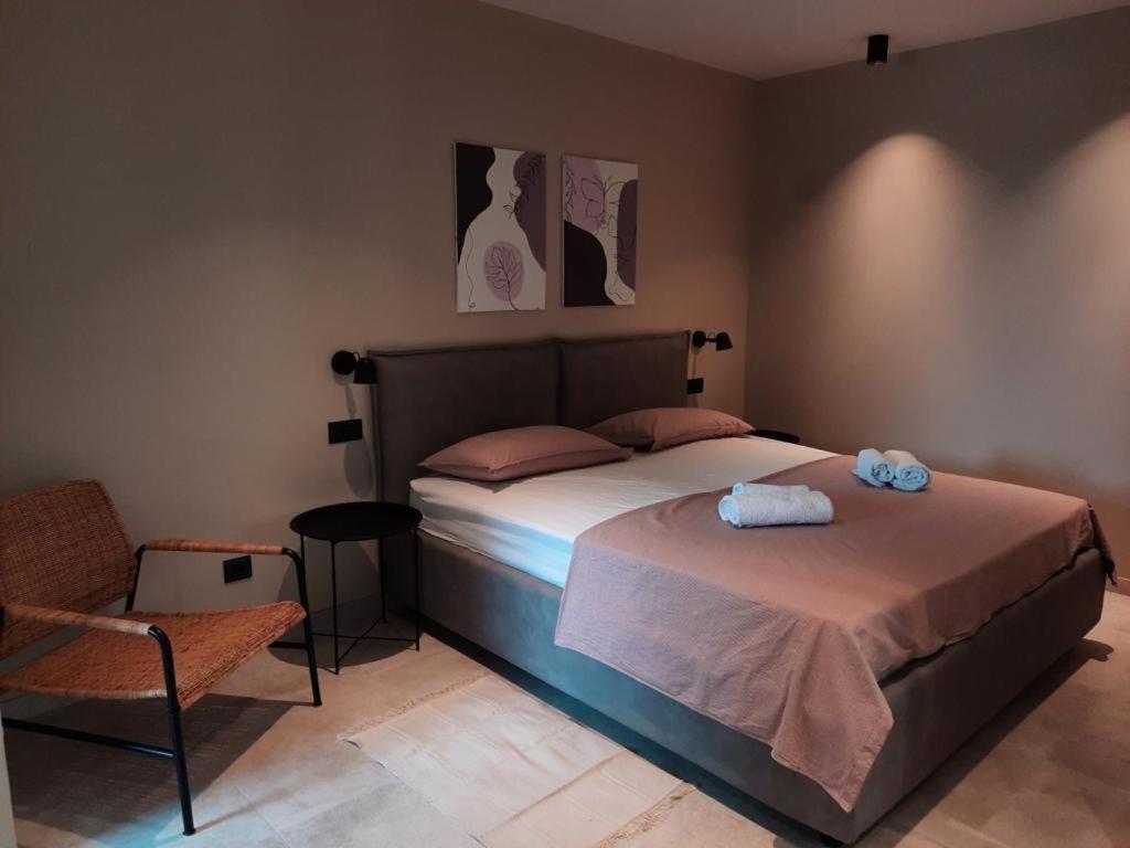 Apartments Alice โรวีน ภายนอก รูปภาพ