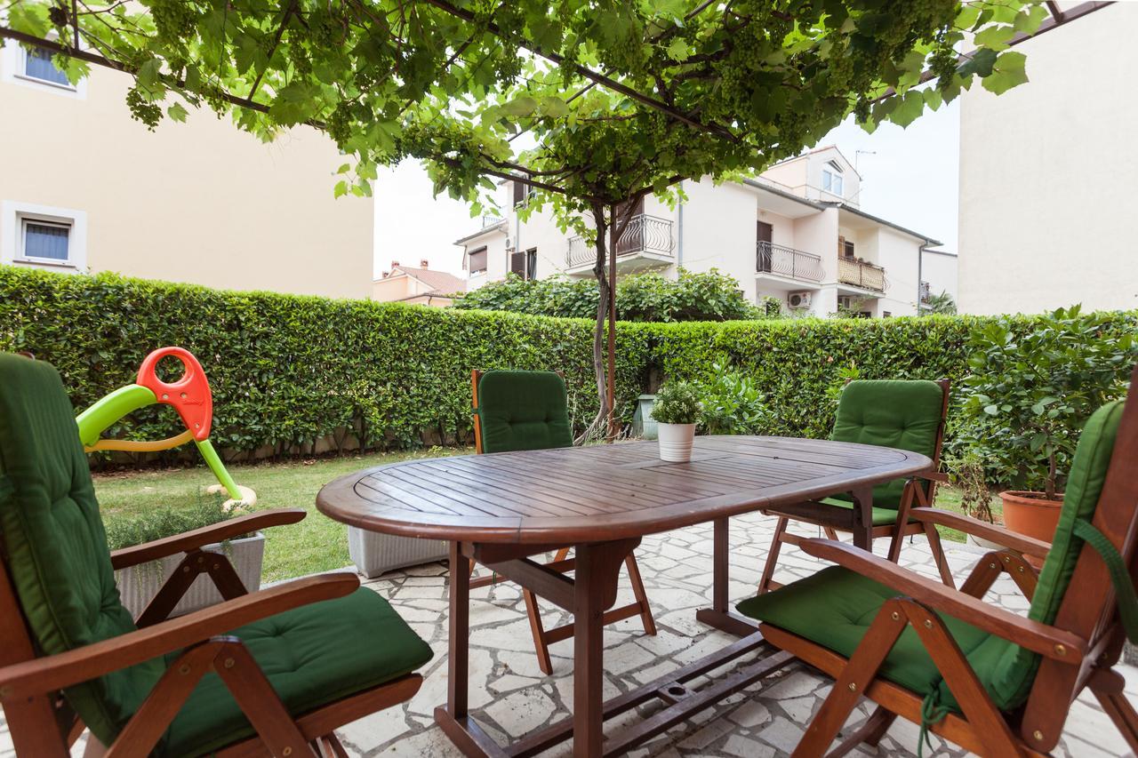 Apartments Alice โรวีน ภายนอก รูปภาพ